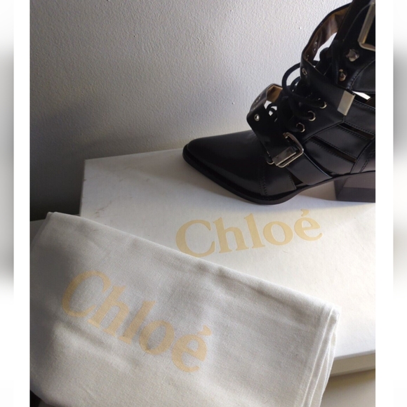 Chloe Rylee Boots - Picture 4 of 4